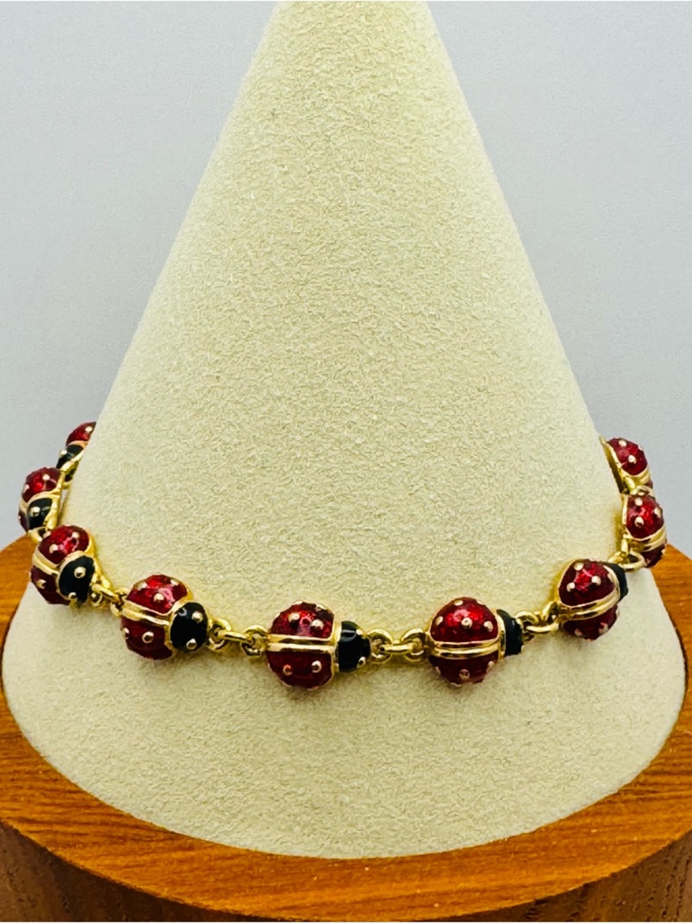 Joan Rivers RARE Red Ladybug Link Bracelet Collectible